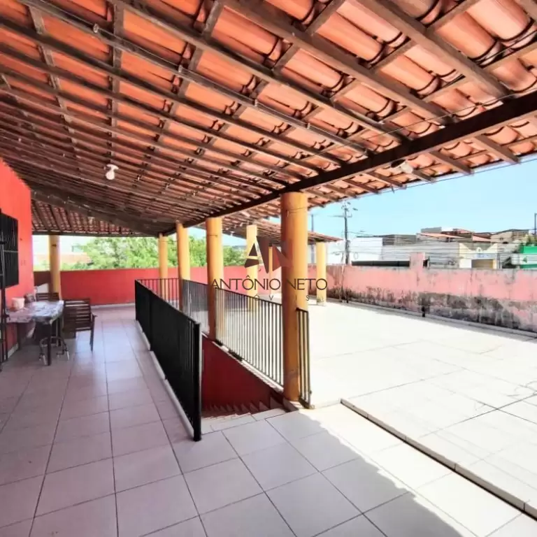 Imóvel em Montese