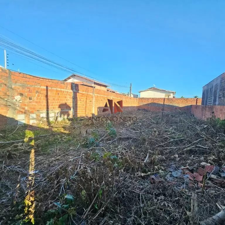 Imóvel em Lagoa Sapiranga (Coité)